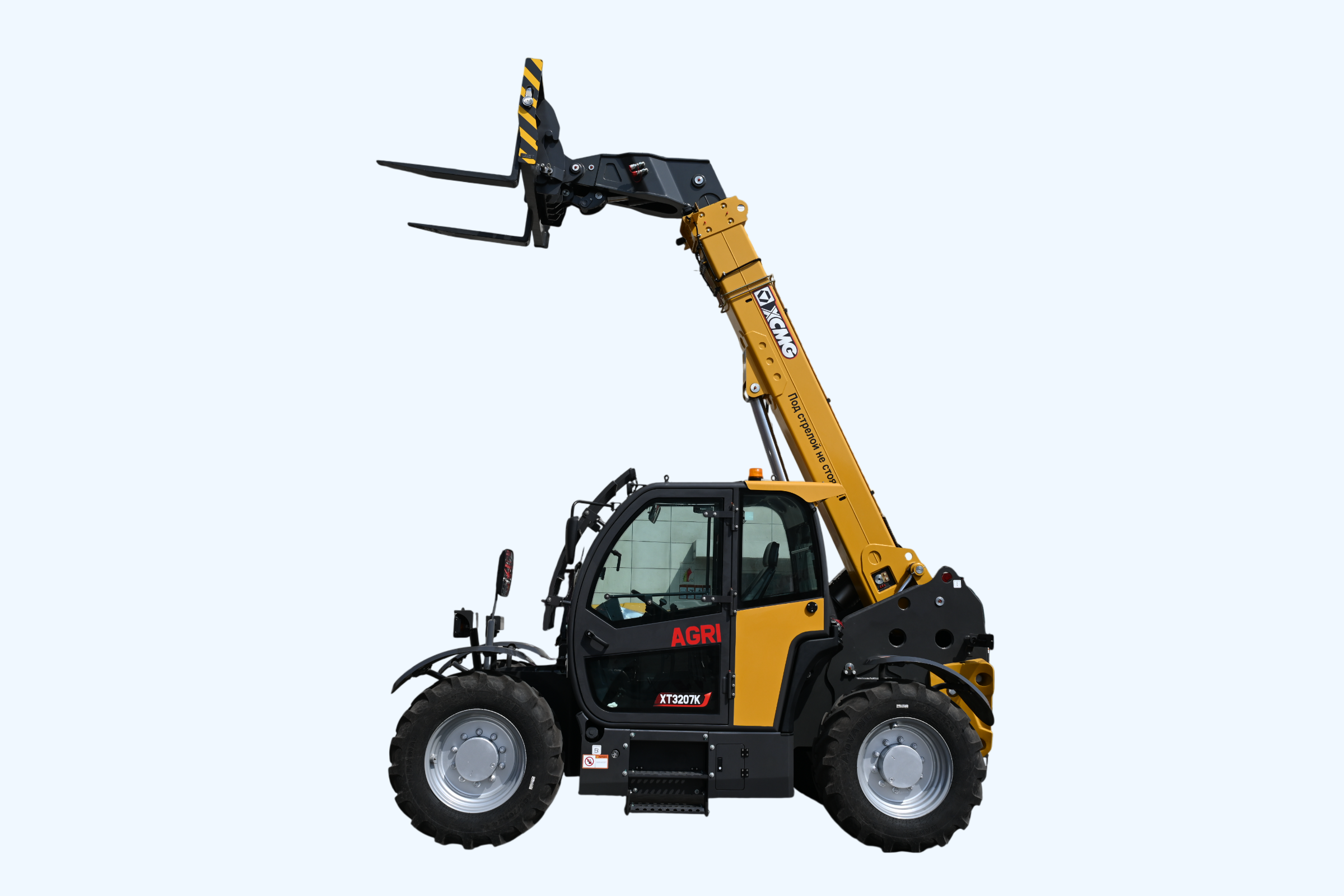 Телескопический погрузчик XT3207K